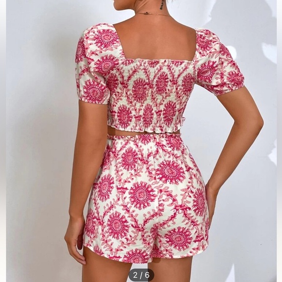 FLORAL PATTERN 2~PIECE - Picture 2 of 2